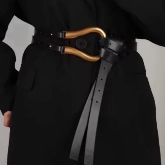 NWOT Black Leather Statement Belt - Picture 1 of 1